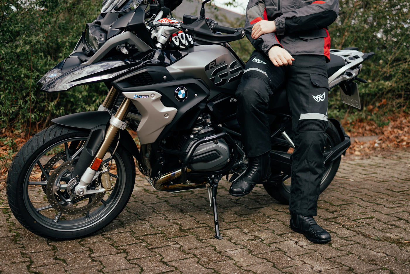 Berik Cargo Waterproof Motorcycle Textile Pants#color_black