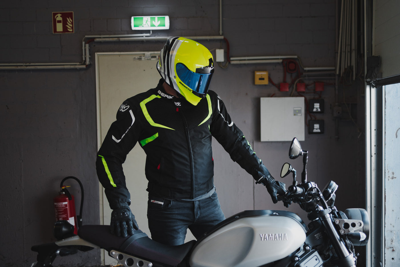 Berik X-Speed Air Motorcycle Textile Jacket#color_black-white-fluo-yellow